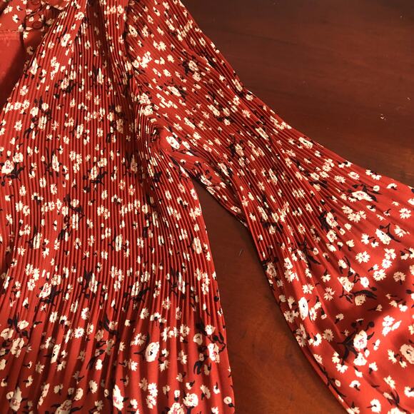 Selected Femme Floral Flowy pleats maxi dress ditsy floral ASOS Sz 8 Blogger Fav - Picture 11 of 16